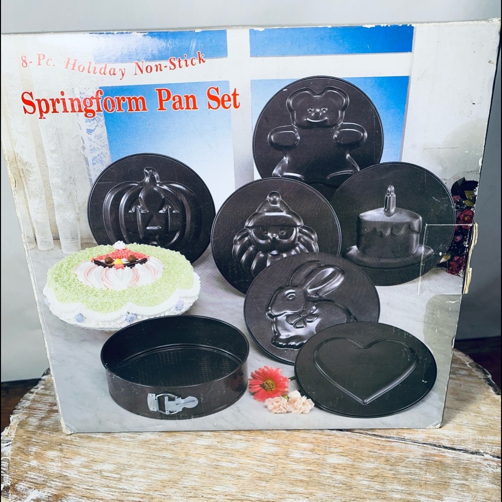 Springform pan 8 piece holiday set NEW